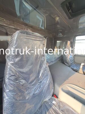 HOWO A7 Camion tracteur d'occasion LHD 6X4 Euro 2 371 ch avec direction hydraulique assistée