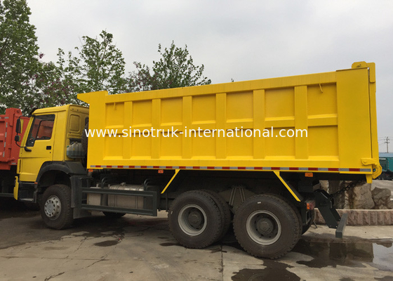 Camion à benne basculante lourd de mine de HOWO, tonnes jaunes de 10-25CBM du camion à benne basculante 30 - 40