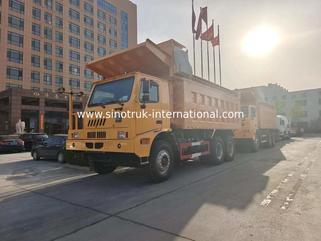 exploitation Tipper Dump Truck 371HP de 6X4 LHD 70 tonnes de SINOTRUK HOWO pour l'industrie minière