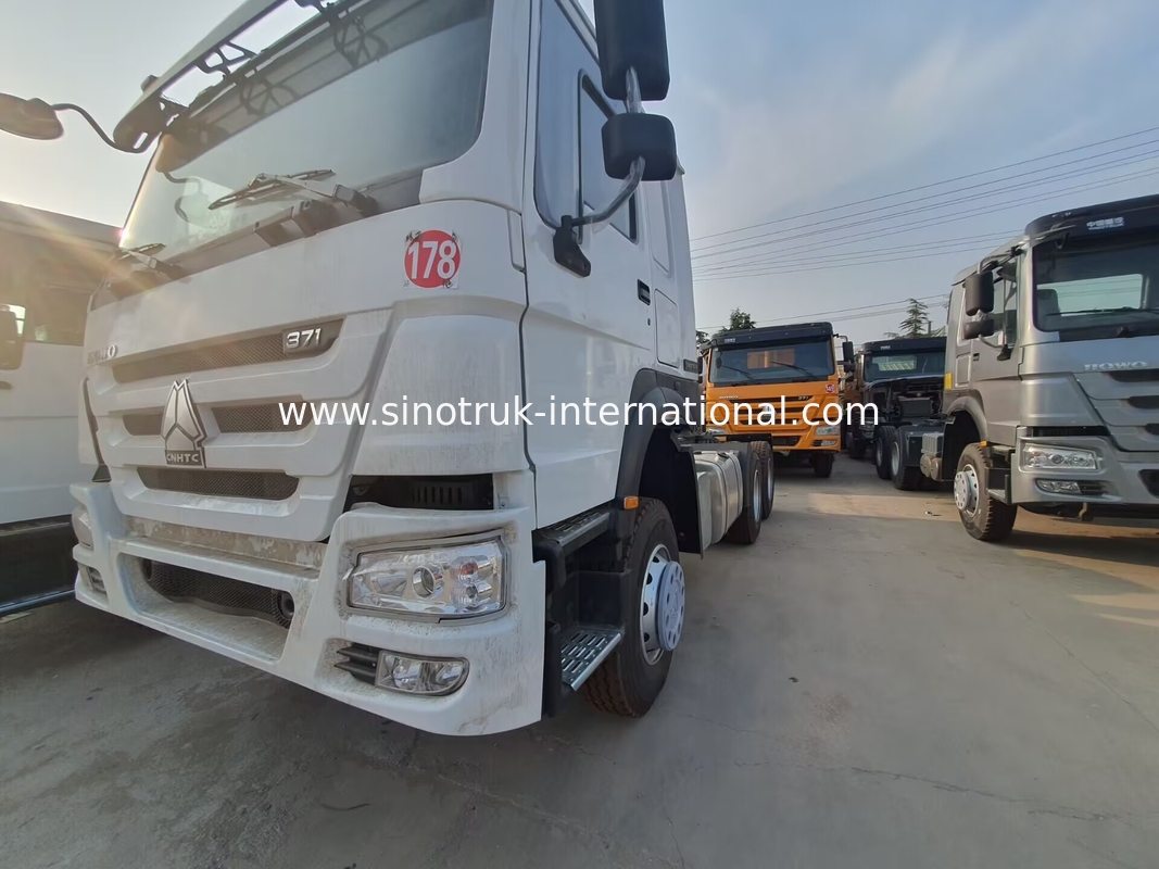 HOWO A7 Camion tracteur d'occasion LHD 6X4 Euro 2 371 ch avec direction hydraulique assistée