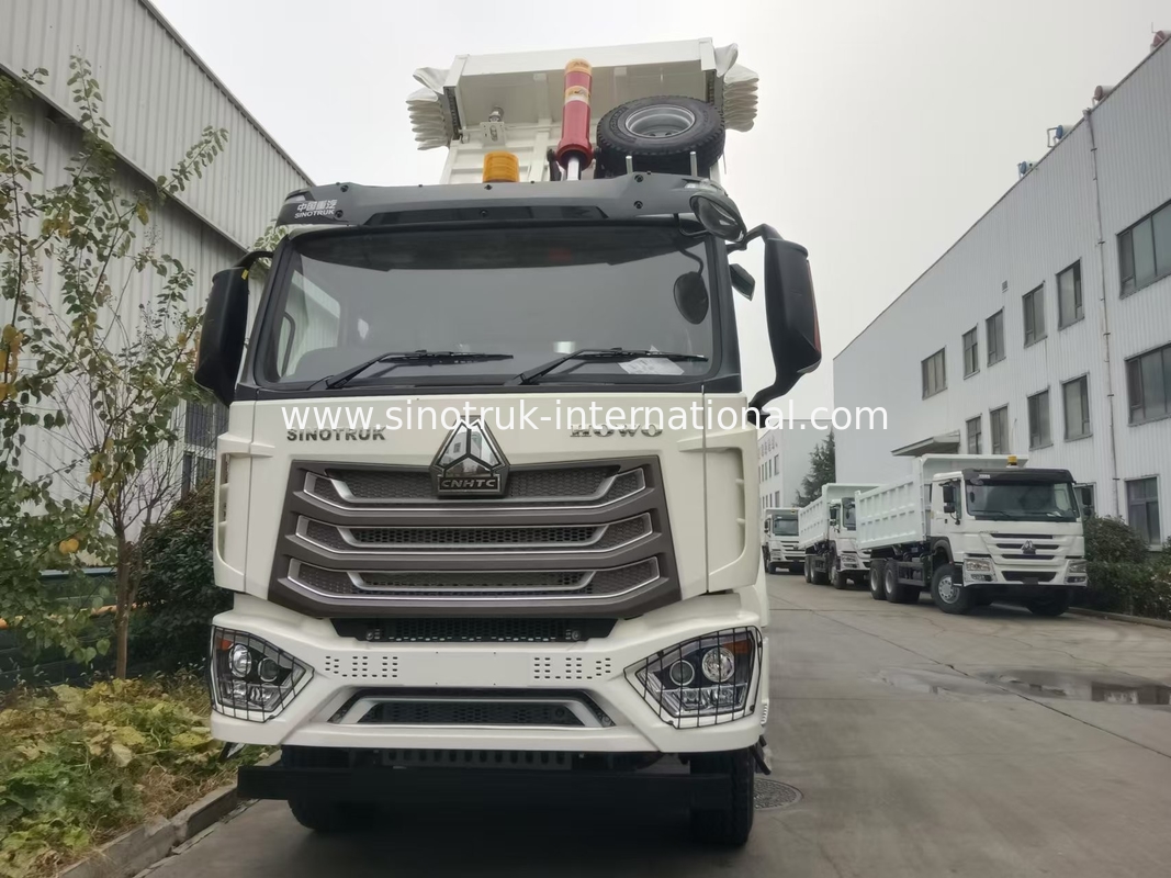 30 - 40 tonnes RHD 10 roues Tarpaulin Sinotruk Howo 6x4 camion à bascule pour la construction