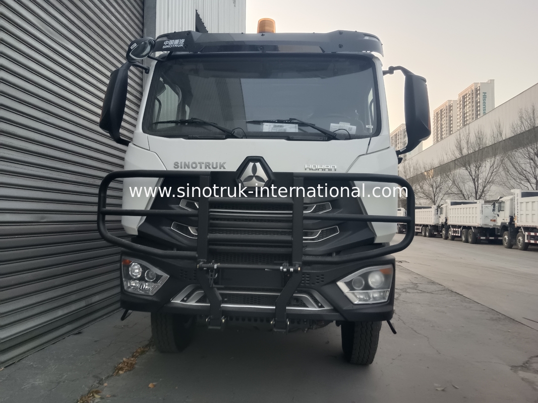 SINOTRUK HOWO 400 HP camion de décharge pour la construction N7 Lumière d'avertissement de pare-chocs militaire