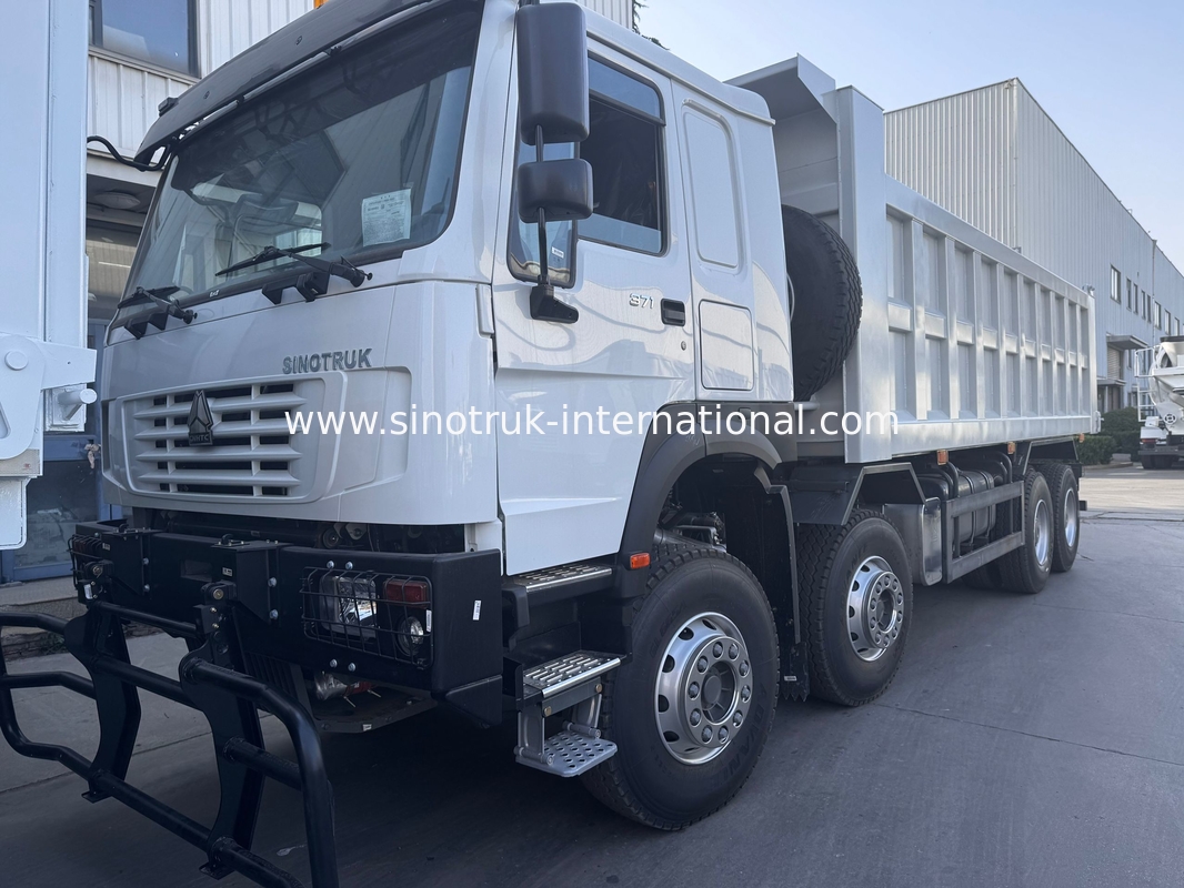 SINOTRUK HOWO 371HP camion de décharge à bascule Construction Vieille façade avant pare-chocs militaires pour les zones minières