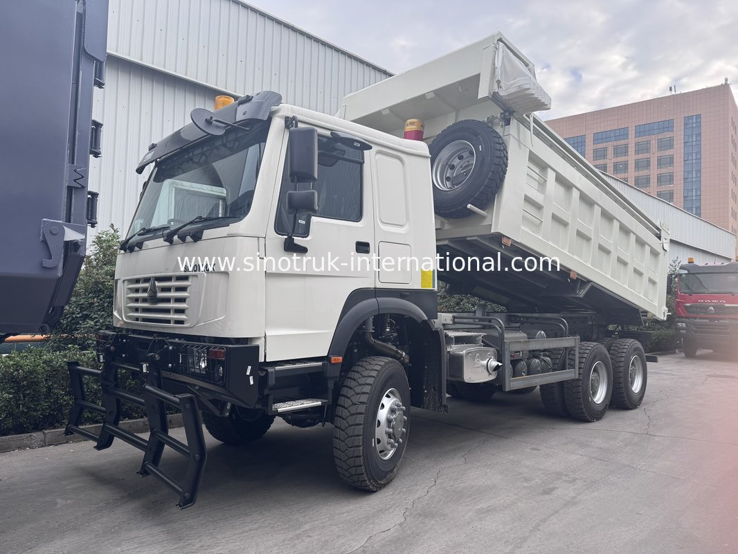 SINOTRUK 371HP 6 × 6 RHD HOWO Dump Truck Blanc 19-20CBM Levé avant entièrement entraîné, avec bâche, modèle populaire au Guyana