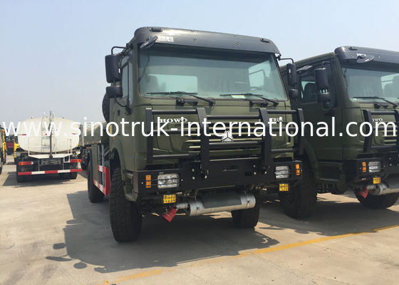 Chassis Drive Mobile Oil Tank Truck For Fuel Delivery 266 HP - 420 HP 2 Cabin