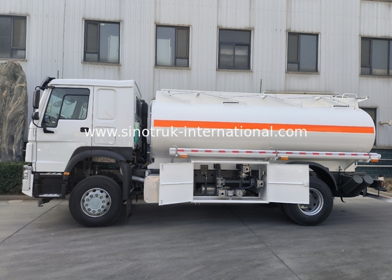 Camion de réservoir de stockage de pétrole de Sinotruk Howo 10-20CBM euro de 4 x de 2 Lhd 2 290 puissances en chevaux