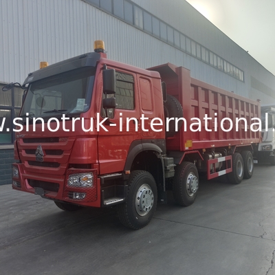 CAMION À BENNE BASCULANTE ROUGE DE VERSEUR DE SINOTRUK HOWO 400HP 8×4 LHD