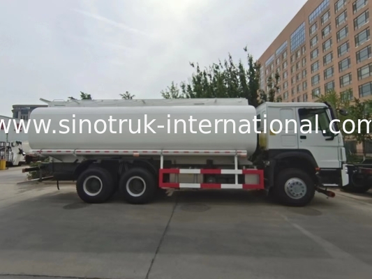 Camion de réservoir de stockage de pétrole de roues de HOWO 6×4 10 400HP 20CBM pour le transport