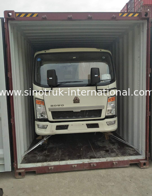 SINOTRUK HOWO 5 tonnes de camion léger LHD pour la logistique ZZ1047C2813C145