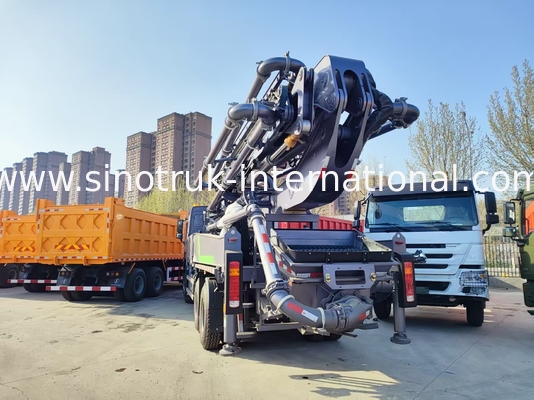 Maîtrise de la hauteur HOWO 380HP Smart Pump Trucks 52m Boom 6x4 Traction pour un versement vertical inégalé