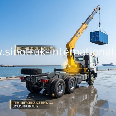 SINOTRUK équipement de grues montées sur camion 12 tonnes XCMG pour le levage 6X4 Knuckle Boom Crane Jaune, accrocheur, pare-chocs militaire
