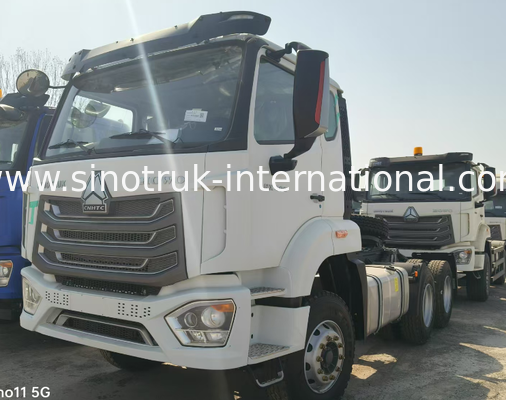 Camion tracteur 6900x2550x3250 mm, norme d'émission Euro 2, conçu pour résister aux conditions routières difficiles et aux charges de fret lourdes