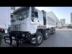 Camion à décharge à bascule