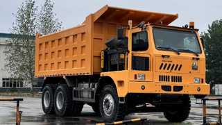 Voir la démo de la benne minière 6×4 90 tonnes 430HP LHD